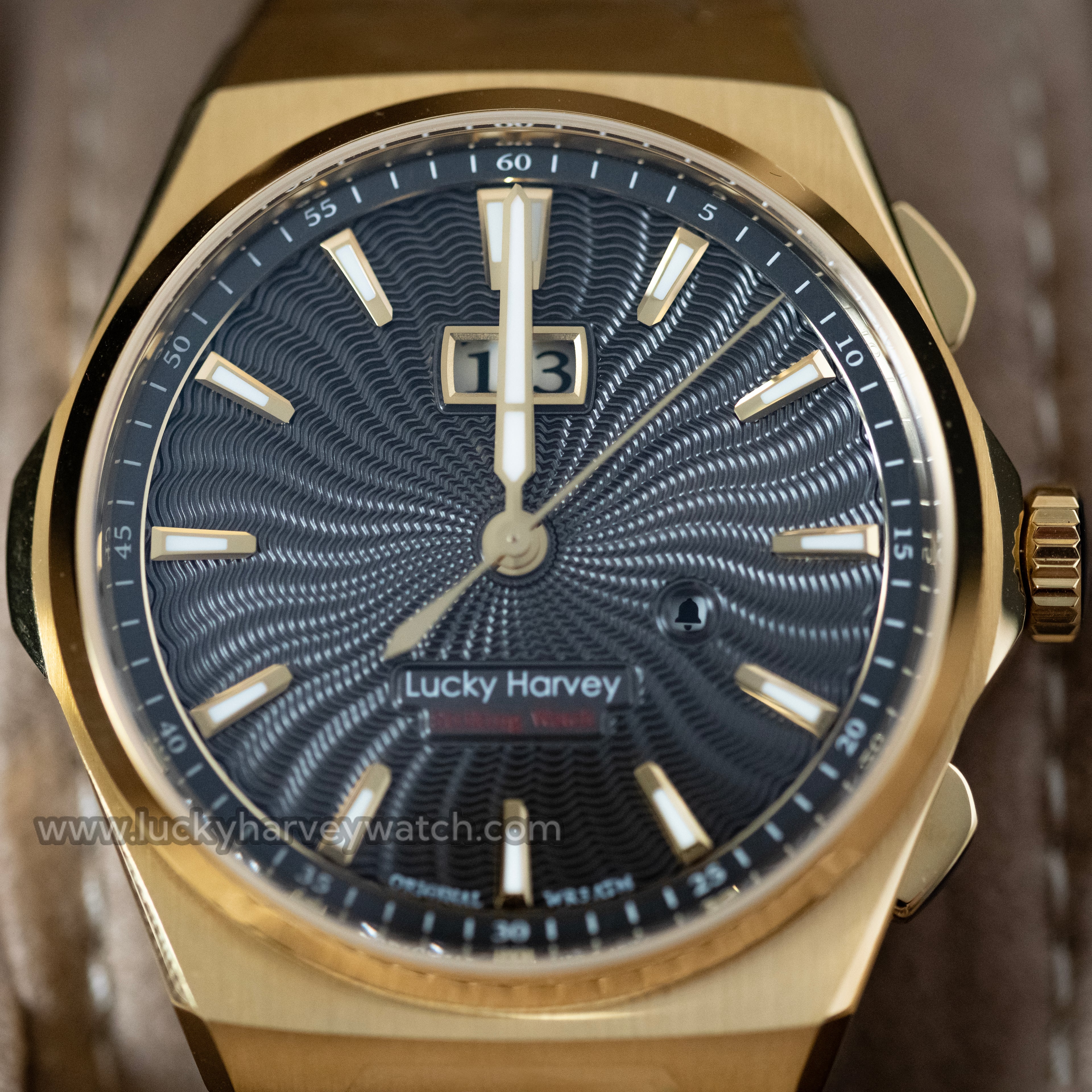 【Limited Edition】Sound Of Nature Guilloché Gold Dial Big Date Chiming Automatic Watch Lucky Harvey